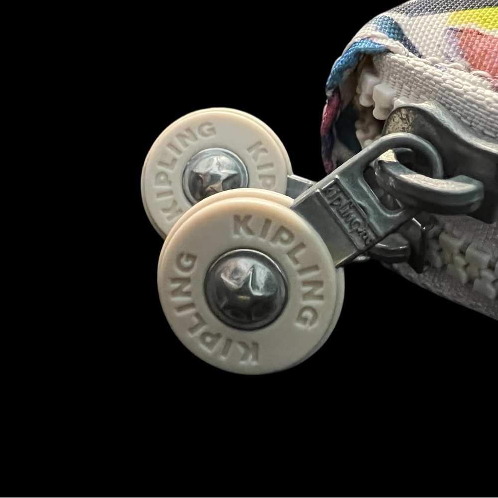 Excellent Pre-Loved Condition Kipling Uzario “Qui… - image 6